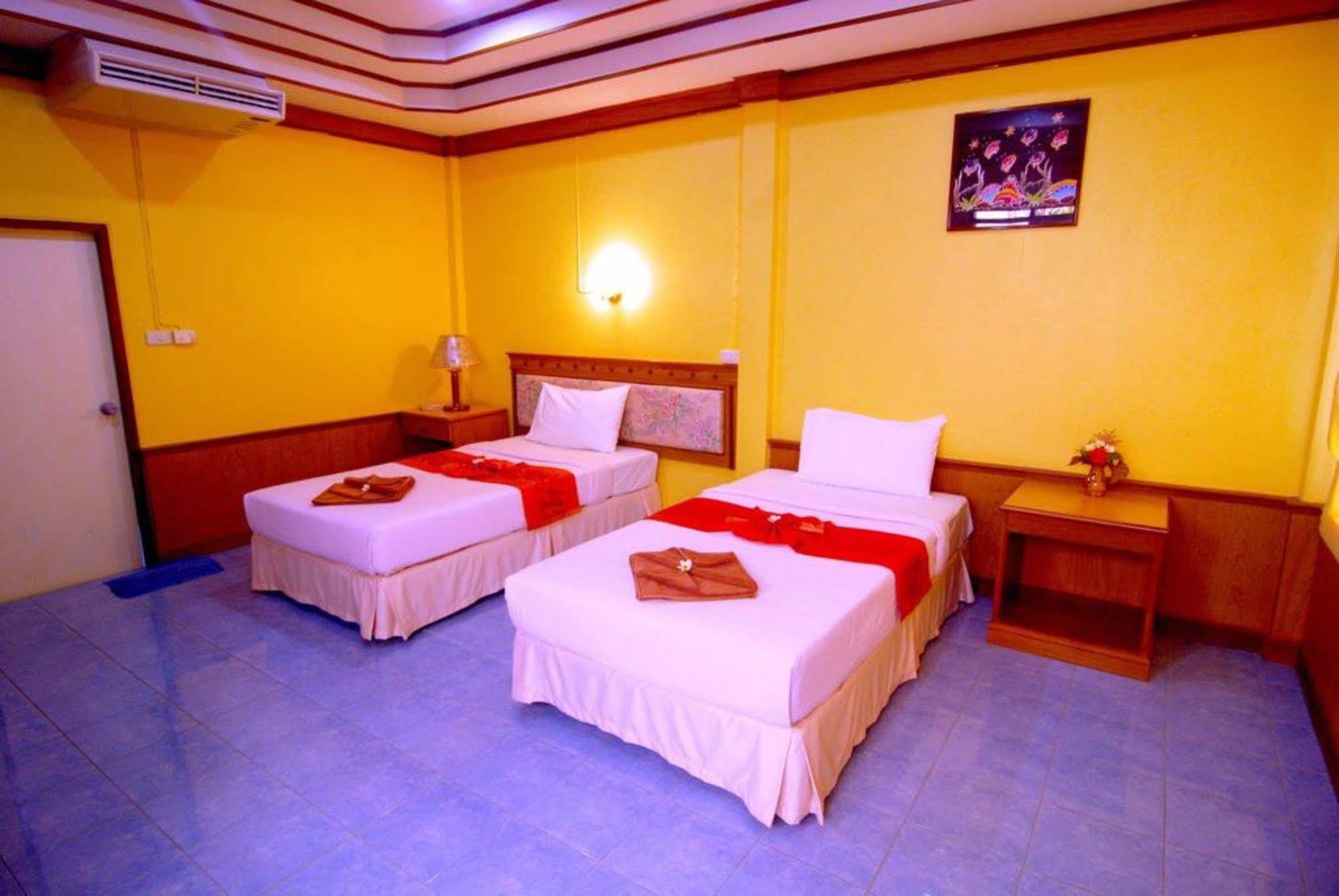 Dream Team Beach Resort Koh Lanta Ngoại thất bức ảnh